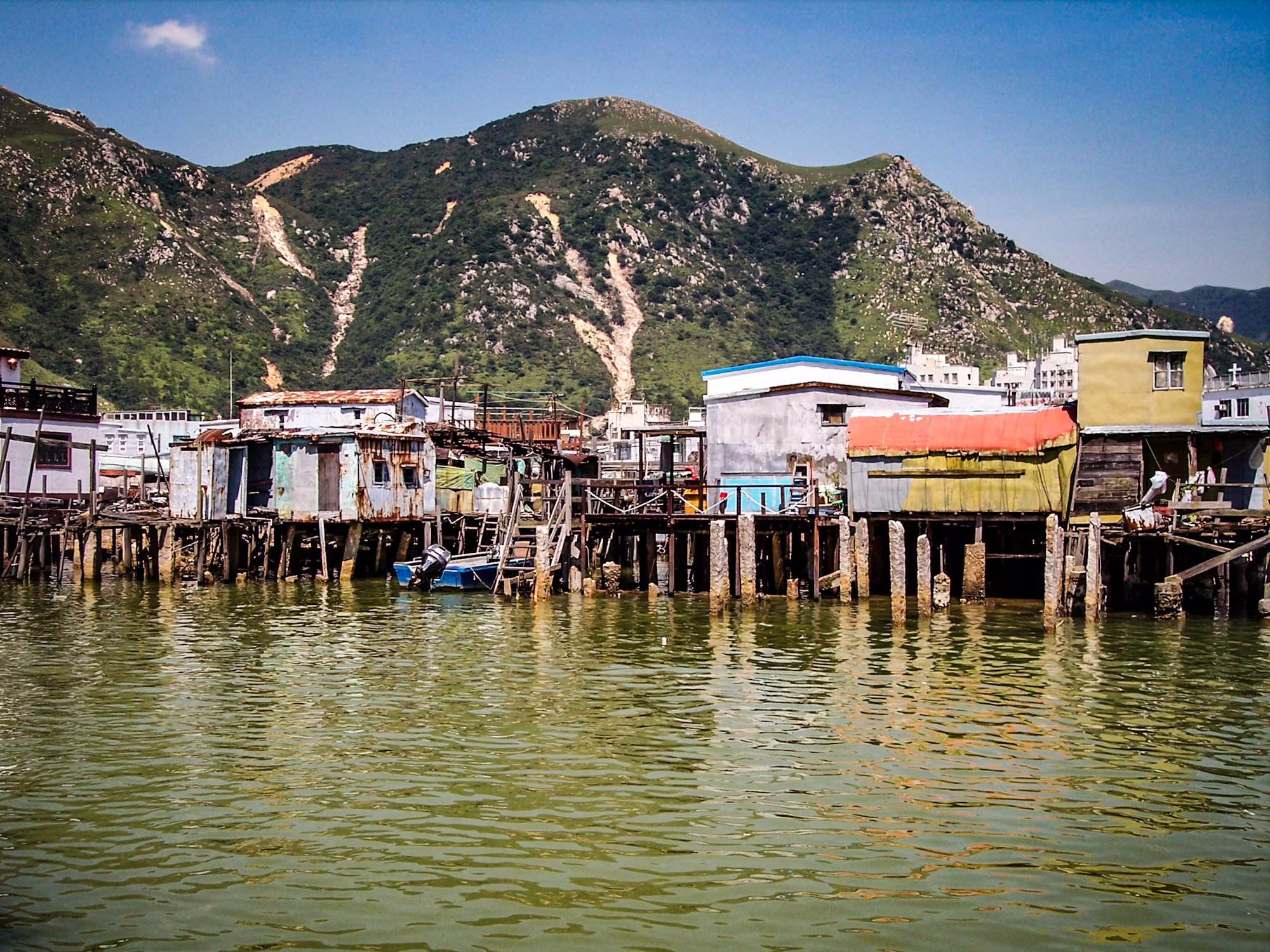 Exploring the Art of Trolling: Techniques for Success on the Water